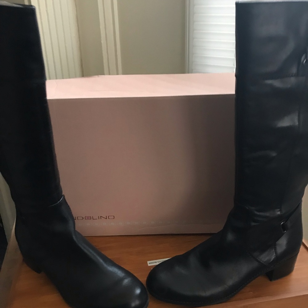 Beautiful wide calf leather boots size 10